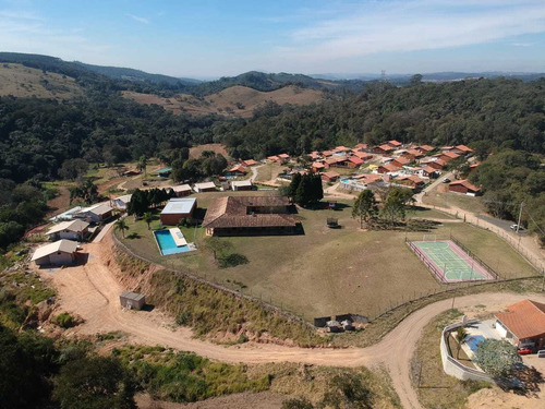 Imagem 3 de 14 de 2.400m², Condomínio, 05 Dormitórios, Churrasqueira E Piscina