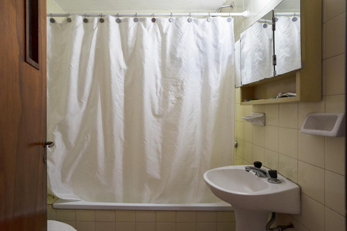 Venta Departamento 2 Dormitorios 2 Baños Unr Medicina Odontologia