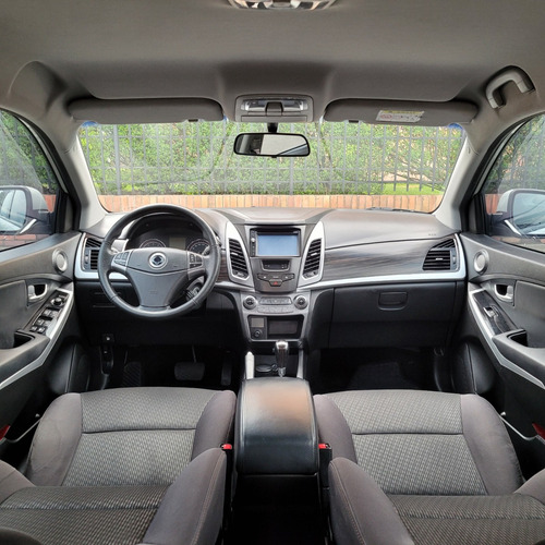 Ssangyong Korando 2.0 Gasolina Aut 4x2 Verla Es Comprarla