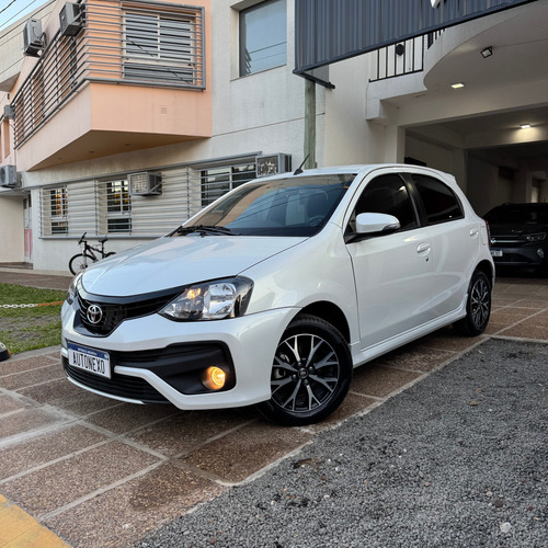 Toyota Etios 1.5 XLS MT