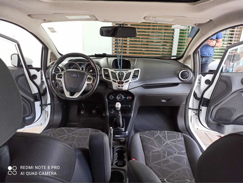 Ford Fiesta Kinetic Design 1.6 Design 120cv Titanium 2013
