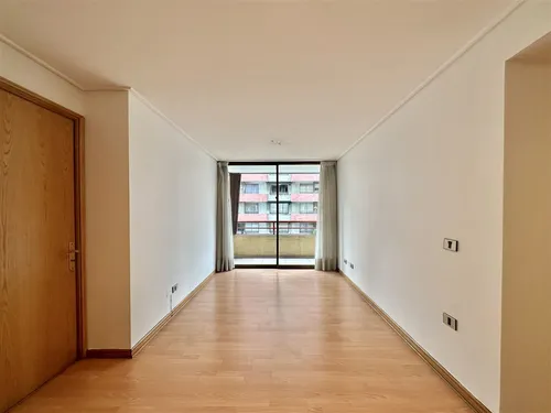 Departamento En Arriendo De 3 Dorm. En Las Condes