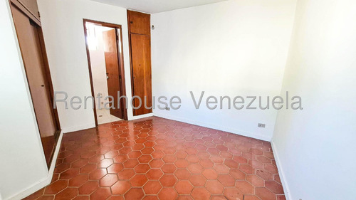 Casa En Venta En El Cafetal Calle Cerrada Casas En Caracas Angela Tochon