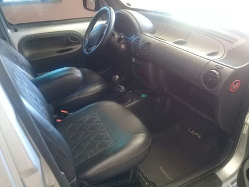 Renault Kangoo 1,6 Ph3 Confort 2017 Gnc Gris Equipada
