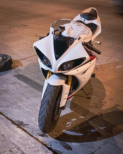 Yamaha R1