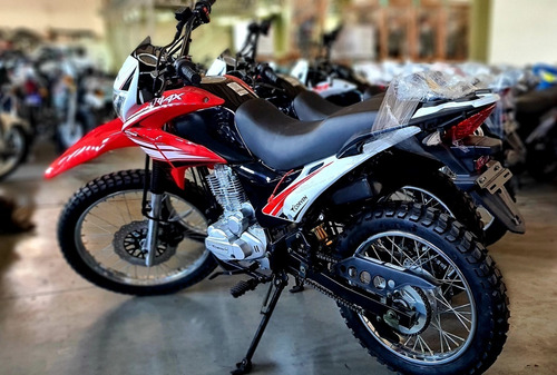 Imagen 2 de 11 de Corven Triax 250cc R3 0km Envios A Todo El Pais!