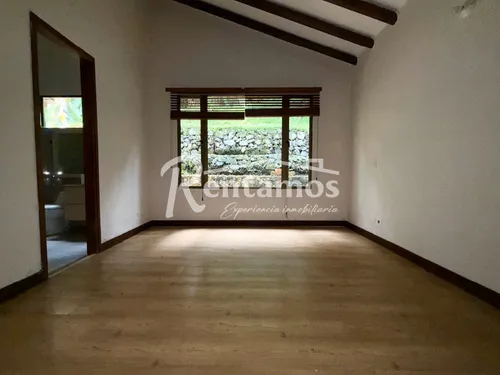 Casa En Arriendo En Loma De Las Brujas. Cod A775810