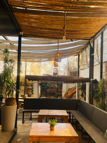 Local C/patente Restaurante . Frente A Boulevar Gastronómico
