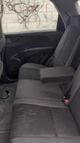Se Vende Kia Sportage Gris Blanco 2.0 5p 4x2 Tm
