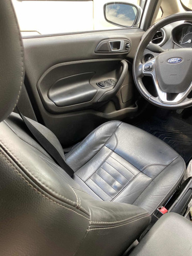 Ford Fiesta 1.6 Max One Ambiente 98cv 2015
