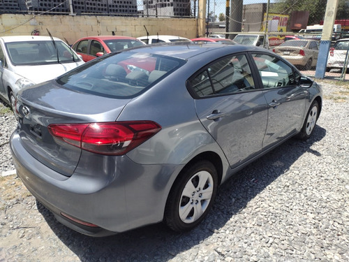 Kia Forte 2.0 Lx Mt