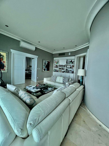 Penthouse En Malecon Center Con Impresionante Vista Al Mar De Costa A Costa, 2 Niveles, 499.65 Mt2, En Una Torre De Lujo Pisos, 28 Y 29.!