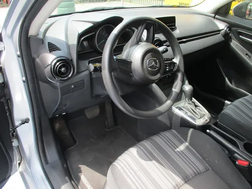 Mazda 2 1500cc At Aa