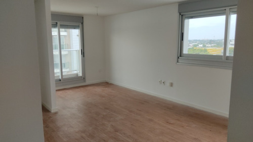 Imagen 9 de 9 de Panorámico Noreste A Plaza L. Batlle, Alquiler $ 23.0000 Y Con Opción A Compra $ 28.800