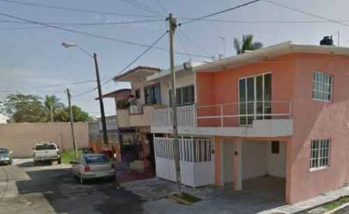 Se Vende Casa De Recuperación Bancaria En Calle 1 Col. Centro, Córdoba Veracruz. Arf