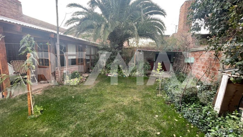 Venta Casa 3 Dormitorios-av. Libertador-centenario