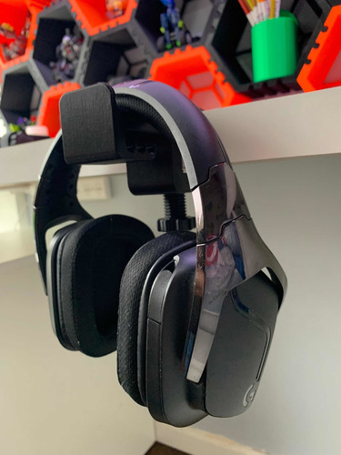 Imagen 8 de 9 de Soporte De Escritorio Para Auriculares Gamer Stand Premium.