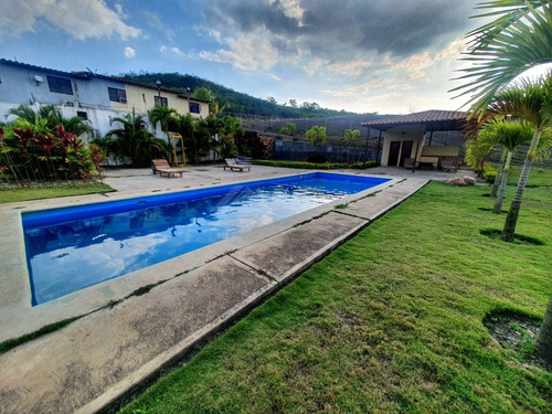 Imagen 11 de 11 de Town House En Res. Villa De Campo