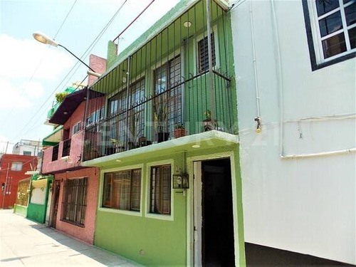 Casa En Venta En Col. Agrícola Oriental