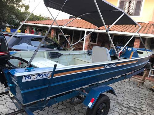Imagem 2 de 15 de Barco Top Motor De 40 Hp 70 Horas De Uso