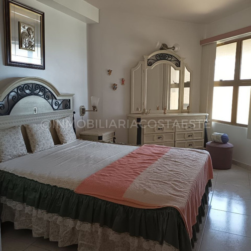 Imagen 7 de 12 de Venta Apartamento En Playa Grande Ref 1546