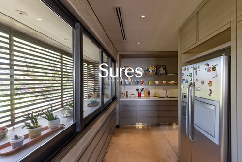 Venta De Casa, 5 Dormitorios , Carrasco, Montevideo (ref: Srs-10996)