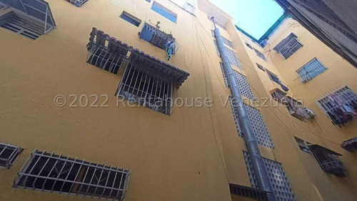 Imagen 1 de 7 de Apartamento En Venta En Miraflores, Codigo: Mls #22-18528 Cear 