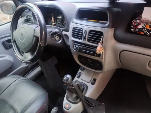 Renault Clio Campus 1.2 Versión Ca/da Modelo 2015.