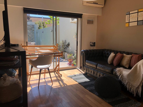 Imagen 5 de 30 de Casa En Venta - 5 Ambientes Con Piscina - Zona Residencial En Castelar Centro