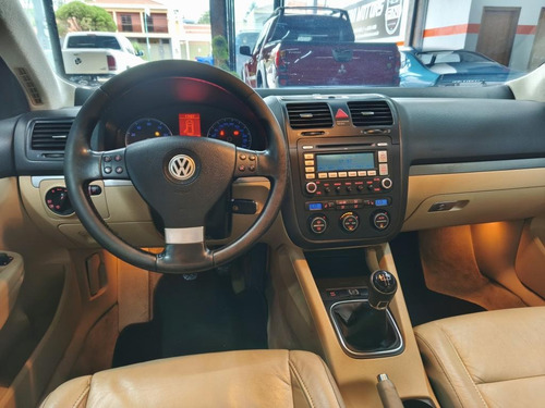 Volkswagen Jetta Variant 2.5 5p