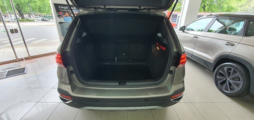 Imagen 7 de 25 de Volkswagen Taos 1.4 250 Tsi Highline At Entrega Inmediat #22