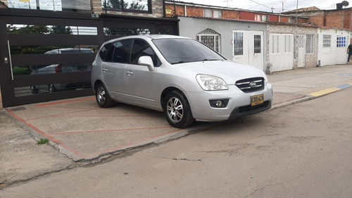 Kia Carens Rondo Ex 2.0l M/t