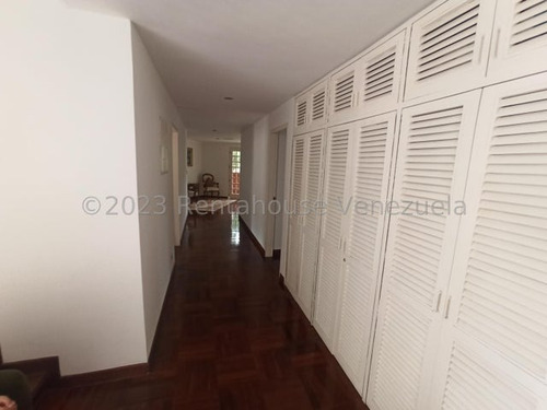 Se Vende Apartamento En La Castellana Mls #23-31939