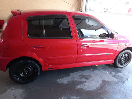 Imagem 5 de 12 de Renault Clio 2000 1.0 Rn 5p