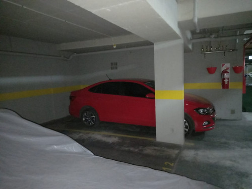 Cochera En Venta San Isidro