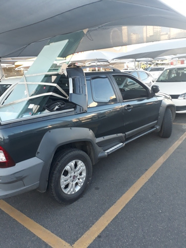 Fiat Strada 1.8 16v Adventure Cab. Dupla Flex Dualogic 2p