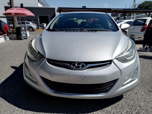 Imagen 8 de 13 de Hyundai Elantra Gls Premium 4869