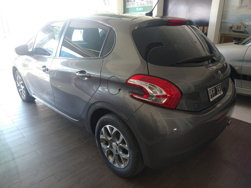 Peugeot 208 Allure 1.6 Touchscreen