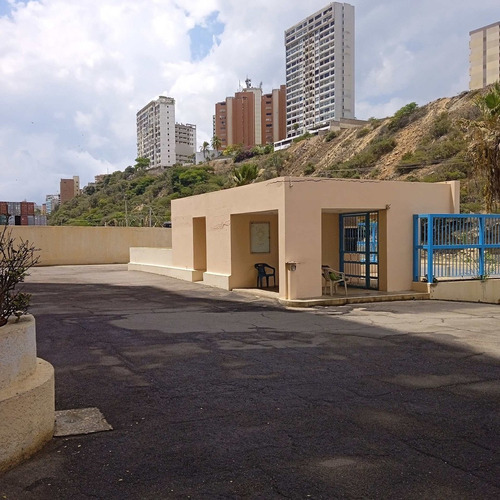 Imagen 23 de 24 de Apartamento En Venta - Catia La Mar
