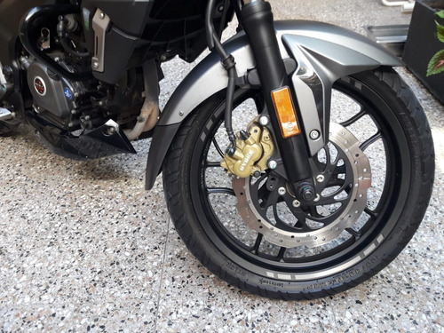 Bajaj Rouser Ns 200