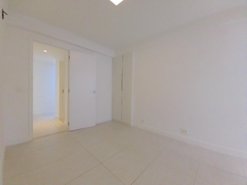 Imagem 8 de 30 de Vende Apartamento De 3 Quartos Sendo 1 Suíte, Com Duas Vagas Na Garagem Na Rua Sorocaba, Botafogo. - Ap11333 - 67825754
