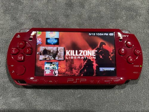 Psp Slim Modelo 2000 Red Y 64gb Llena De Juegos Rojo (Usado)