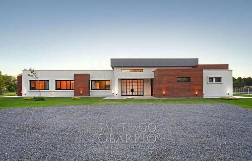 Imagen 26 de 30 de Excelente Casa De 500m2, Lote De 34500m2 En Venta, El Haras Argentino Farm Club