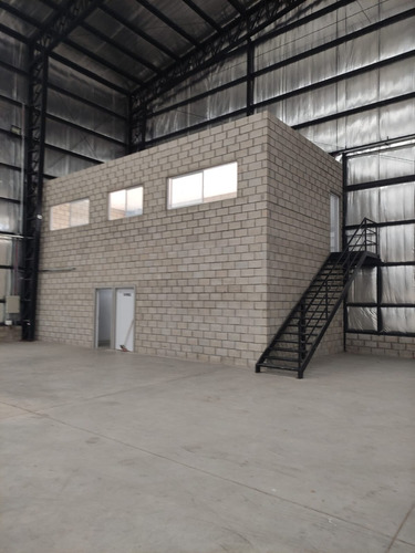 Galpon 2500 M² En Alquiler Parque Industrial Moreno