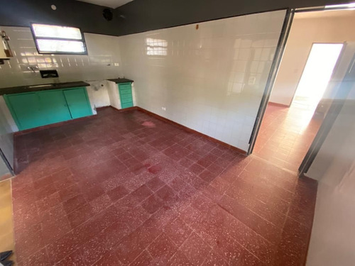 Imagen 2 de 10 de Apta Crédito - Venta Casa De 2 Dormitorios C/ Cochera En Bialet Massé