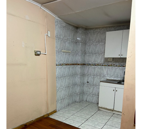 Cálida Casa Residencial O Comercial Con Depto Interior