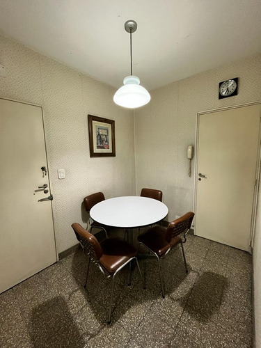 Reservado //departamento De 3 Ambientes Con Dependencia, Cómodo, Recoleta, Alquiler Temporal