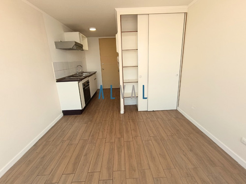 Home Studio En General Gana 1063, Santiago.