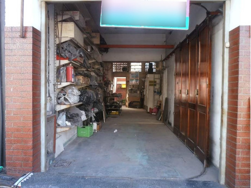 Imagen 2 de 16 de Local En Venta En Caseros