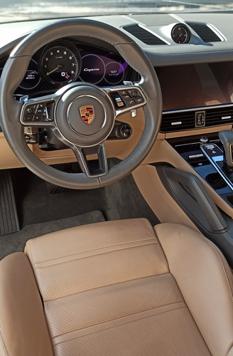 Porsche Cayenne 3.0 E-hybrid Aut. 5p Hibrido 340 hp